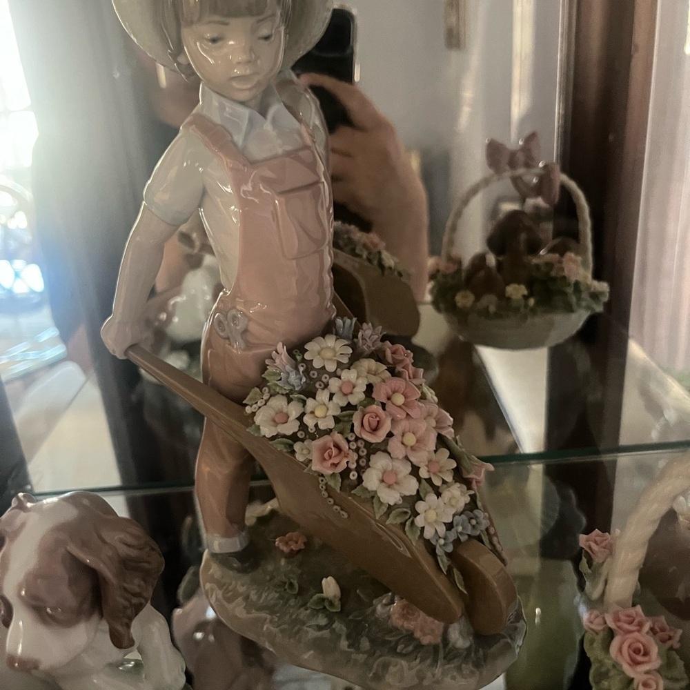 Lladro 1283 Wheelbarrow With Flowers w/ Original Box - Perfect Condition